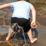 kid splashing